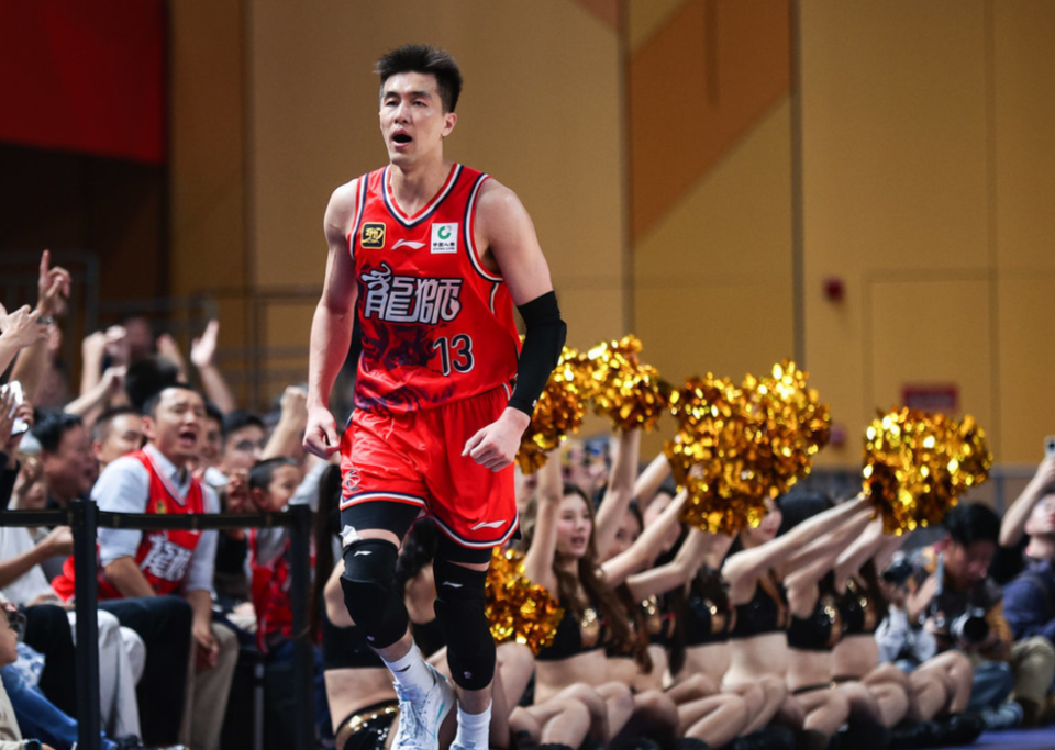 于郭艾伦商, VnjUJ, inews